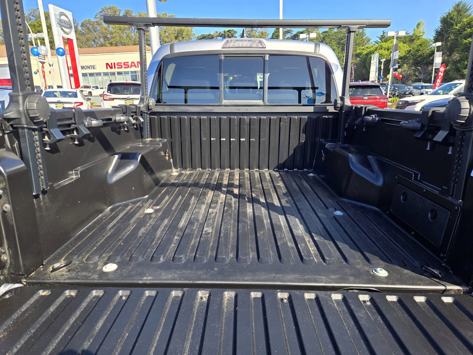 Used 2021 Toyota Tacoma SR w/ SR Convenience Package RWD image 27