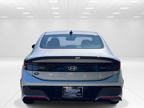 Certified 2025 Hyundai Sonata SEL FWD image 5