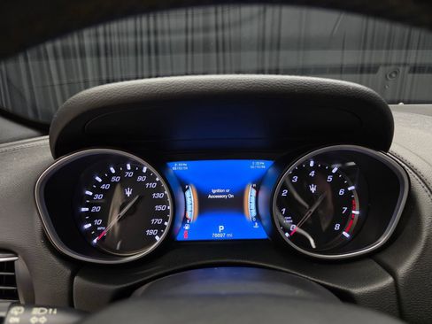 Used 2018 Maserati Levante GranSport image 22