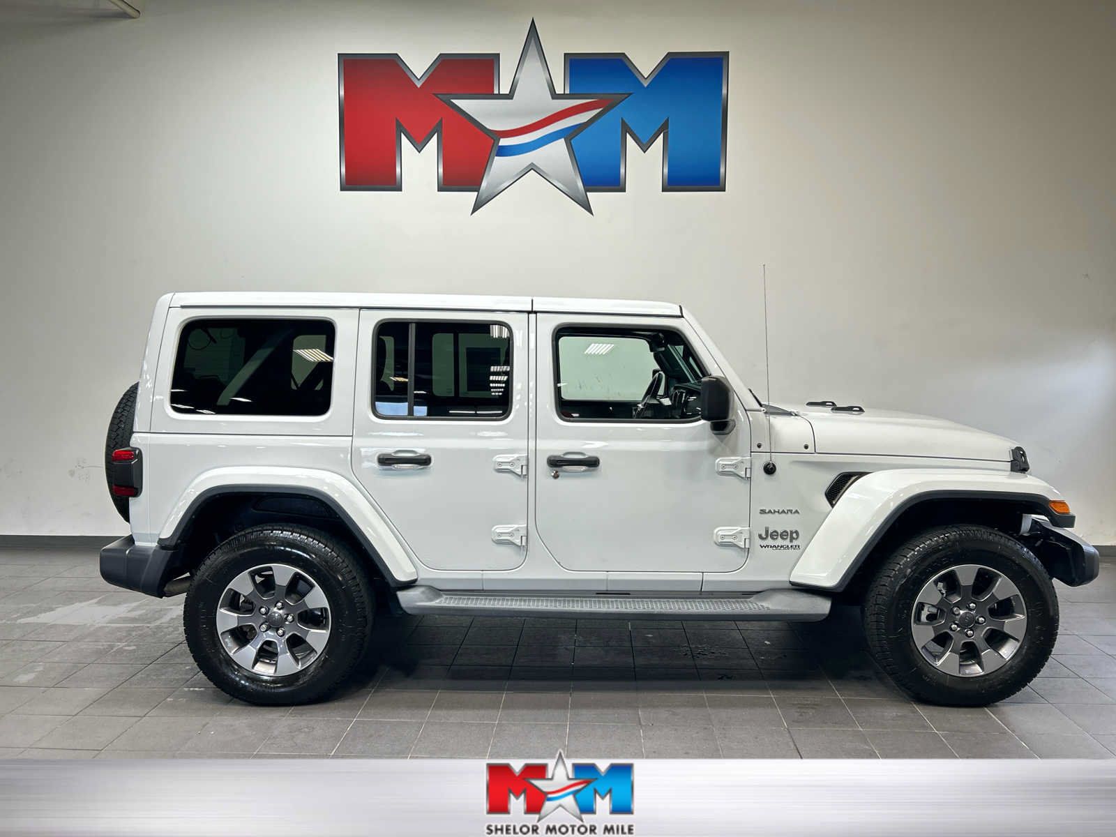 Used 2019 Jeep Wrangler Unlimited Sahara AWD/4WD image 1