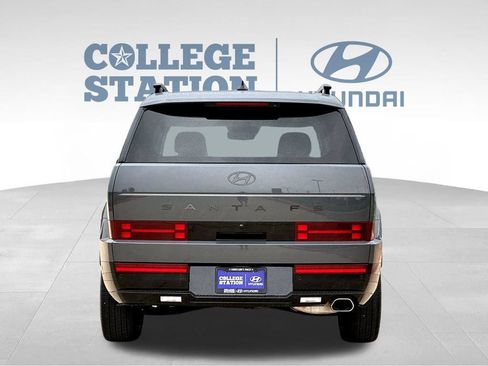 Used 2025 Hyundai Santa Fe Calligraphy FWD image 9
