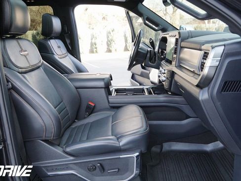 Used 2024 Ford F350 Platinum image 46