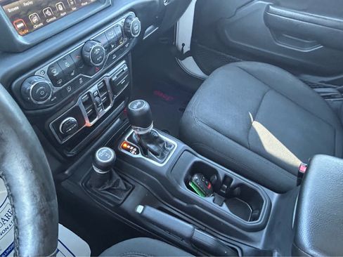 Used 2023 Jeep Wrangler Unlimited Sport AWD/4WD image 37