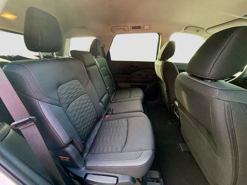 New 2025 Nissan Pathfinder SV w/ Cargo Package image 31