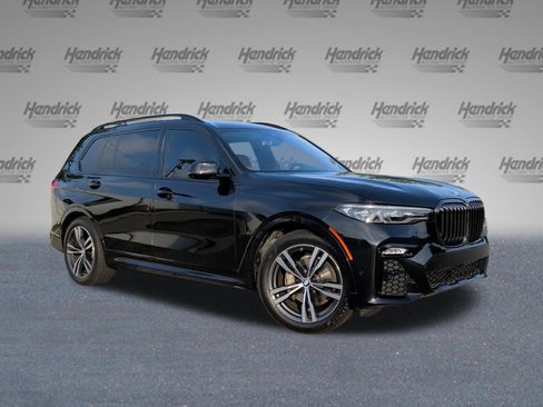 Used 2022 BMW X7 xDrive40i w/ M Sport Package AWD/4WD image 2