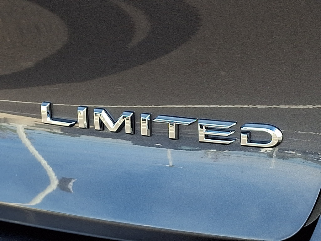 Certified 2023 Toyota Crown AWD/4WD image 32