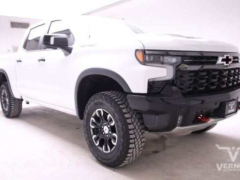 New 2026 Chevrolet Silverado 1500 ZR2 image 7