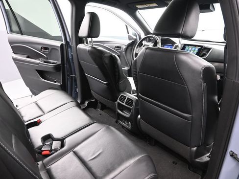 Used 2023 Honda Passport EX-L image 25