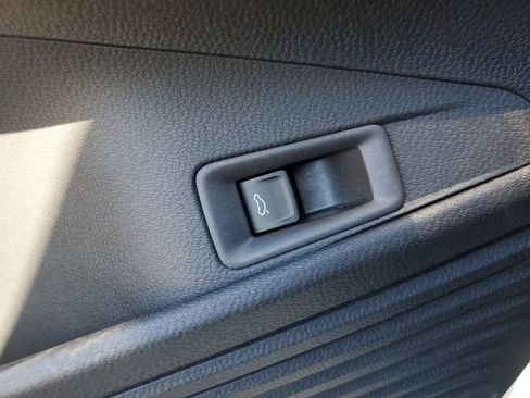 New 2025 Volkswagen ID.4 Pro S image 32