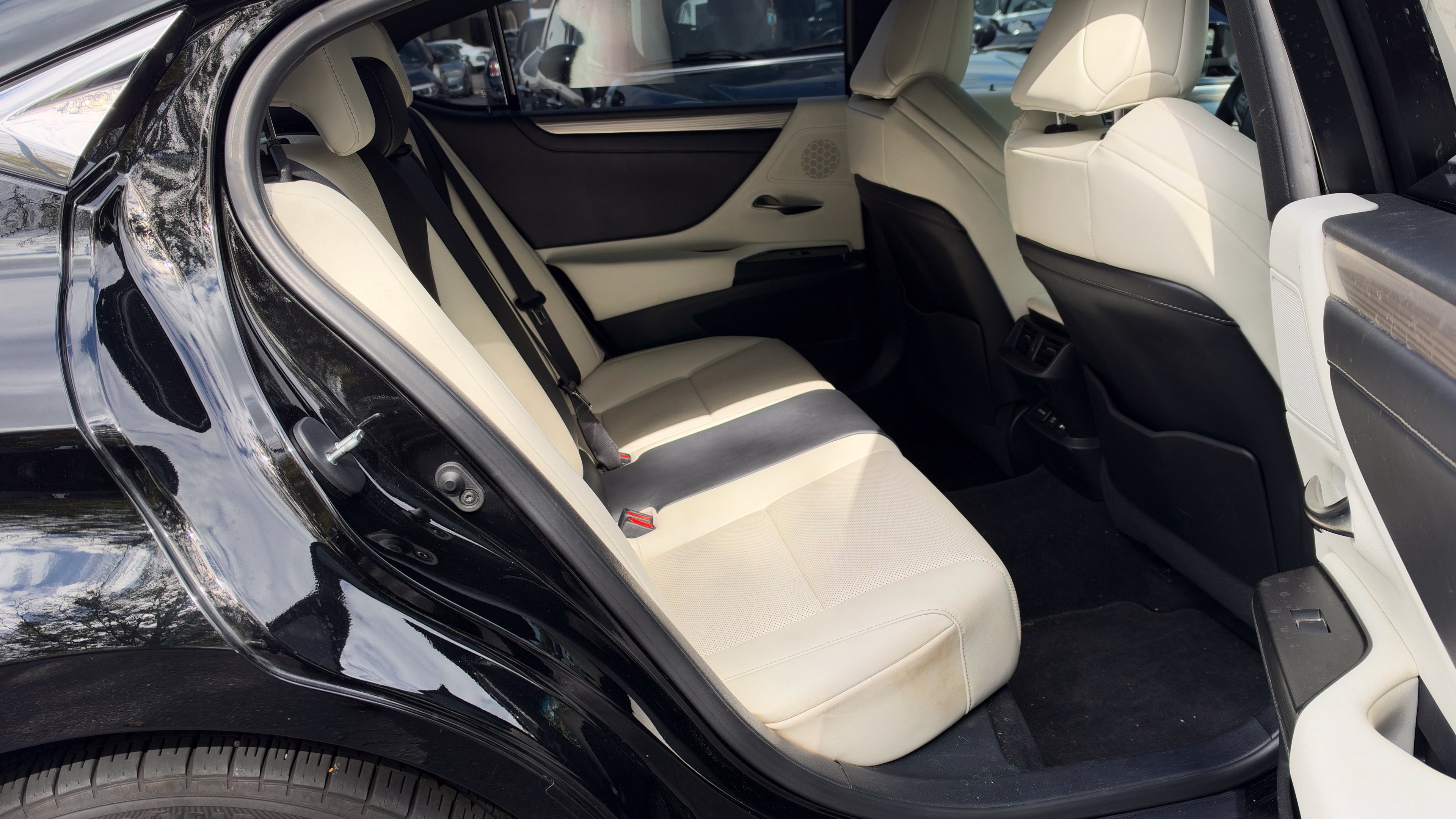 Used 2021 Lexus ES 350 F Sport w/ Special Edition FWD image 10
