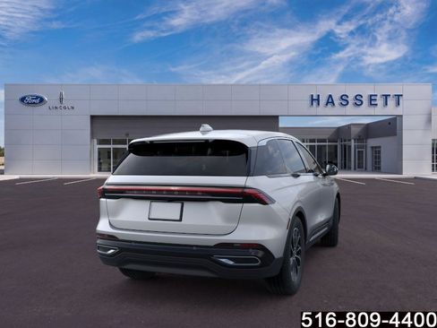 Used 2026 Lincoln Nautilus Premier w/ Equipment Group 102A AWD/4WD image 9
