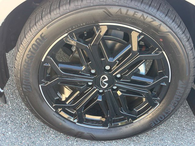 New 2027 INFINITI QX80 Sensory AWD/4WD image 31