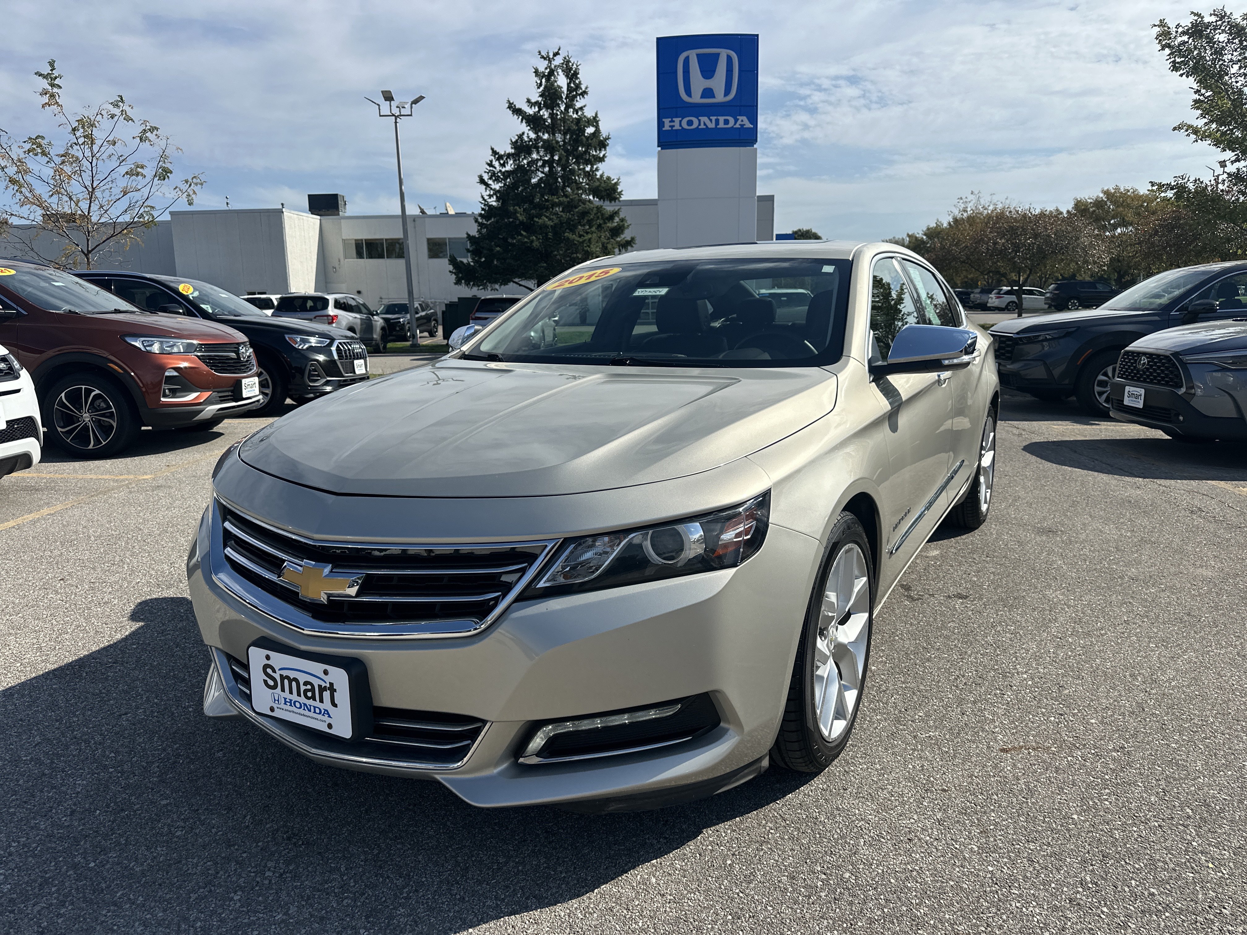 Used 2015 Chevrolet Impala LTZ FWD image 1