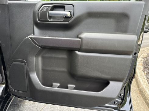Certified 2022 Chevrolet Silverado 1500 Custom w/ Safety Confidence Package AWD/4WD image 14