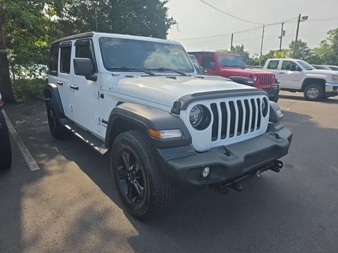 Used 2022 Jeep Wrangler Unlimited Sport AWD/4WD image 3