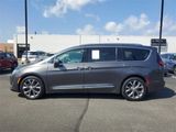 Used 2019 Chrysler Pacifica Limited w/ Tire & Wheel Group image 4