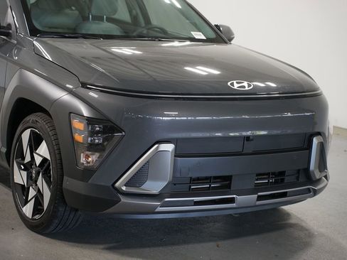 Used 2026 Hyundai Kona Limited FWD image 4
