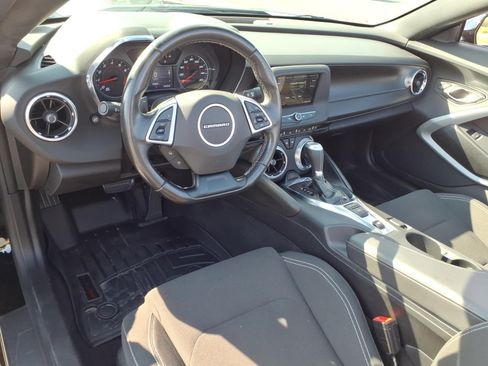 Certified 2019 Chevrolet Camaro LT RWD image 20
