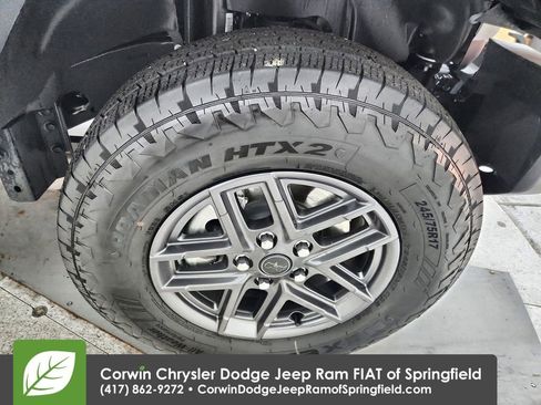 Used 2025 Jeep Wrangler Sport image 33