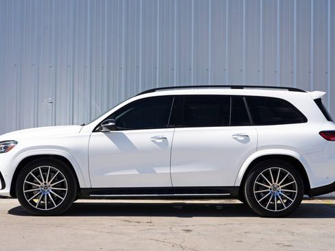 Used 2024 Mercedes-Benz GLS 580 GLS 580 w/ Night Package image 9
