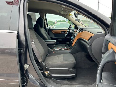 Used 2013 Chevrolet Traverse LT AWD/4WD image 13