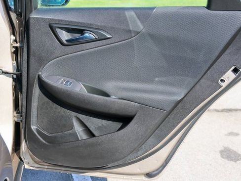 Used 2025 Chevrolet Malibu LT image 16