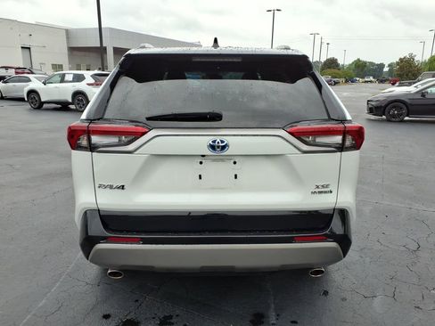 Used 2023 Toyota RAV4 XSE AWD/4WD image 4