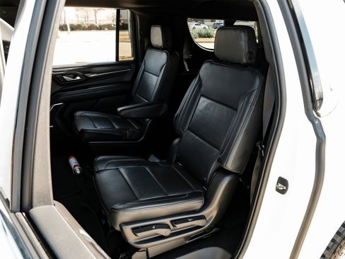 Used 2021 GMC Yukon XL Denali image 43