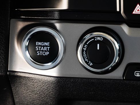 Used 2023 Toyota Tacoma SR5 w/ Technology Package AWD/4WD image 36