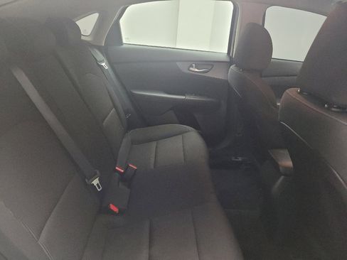 Used 2021 Kia Forte LXS FWD image 19
