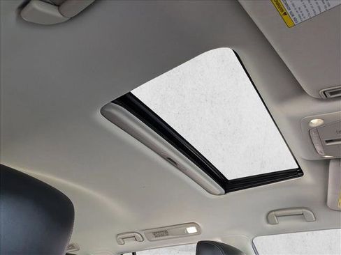 Used 2023 Nissan Armada Platinum w/ Captain's Chairs Package image 20