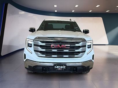 New 2026 GMC Sierra 1500 SLE