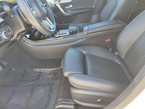 Used 2023 Mercedes-Benz CLA 250 w/ Premium Package image 19