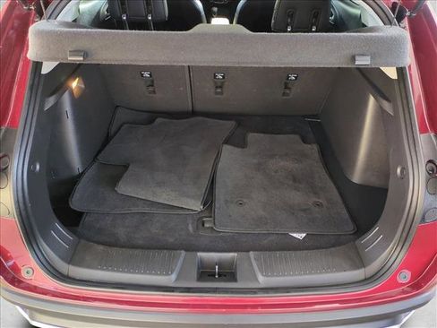 Used 2025 Chevrolet Trax LT image 6