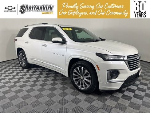 Used 2023 Chevrolet Traverse Premier image 1