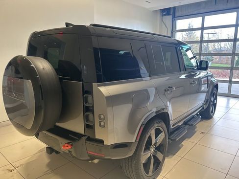 Used 2024 Land Rover Defender 110 X image 19