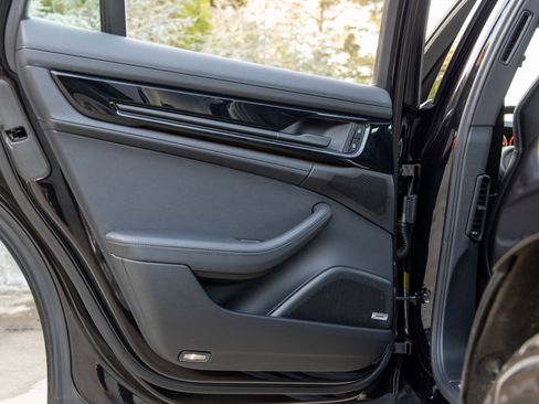 Certified 2024 Porsche Panamera 4 image 35