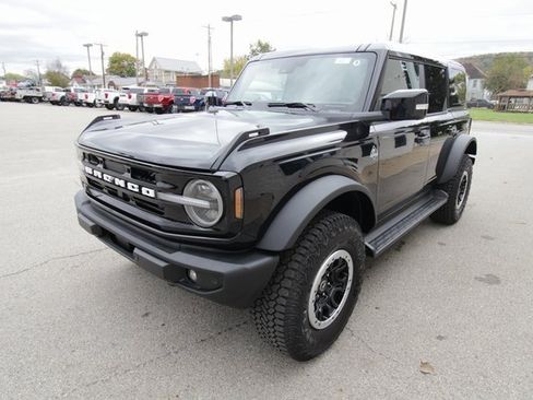 New 2025 Ford Bronco Outer Banks w/ Sasquatch Package image 8