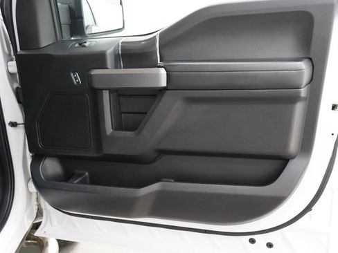 Used 2018 Ford F150 XLT w/ Equipment Group 301A Mid AWD/4WD image 11