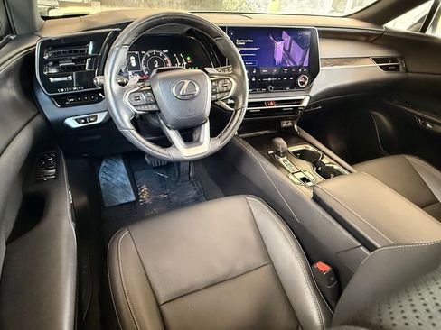 Used 2023 Lexus RX 350 Premium image 13
