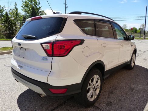 Used 2019 Ford Escape SEL FWD image 9