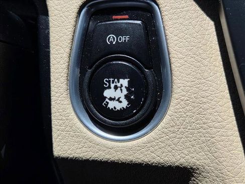 Used 2015 BMW 320i Sedan RWD image 17