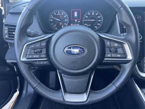 Used 2024 Subaru Outback Premium AWD/4WD image 13