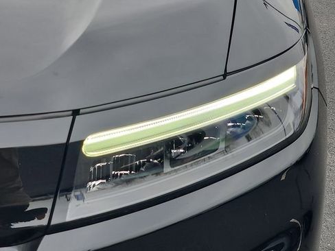 New 2025 Honda Prologue Touring image 9