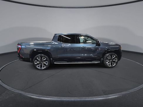 New 2025 GMC Sierra EV Denali image 5