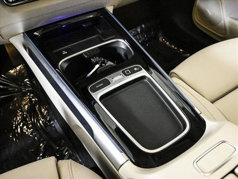 Certified 2026 Mercedes-Benz GLB 250 4MATIC image 13