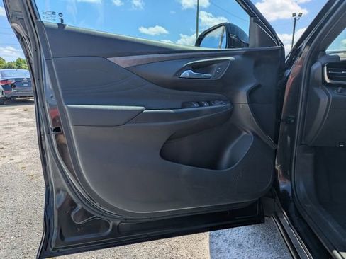 Used 2025 Buick Envista Sport Touring FWD image 11