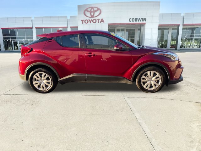 Used 2019 Toyota C-HR LE FWD image 6