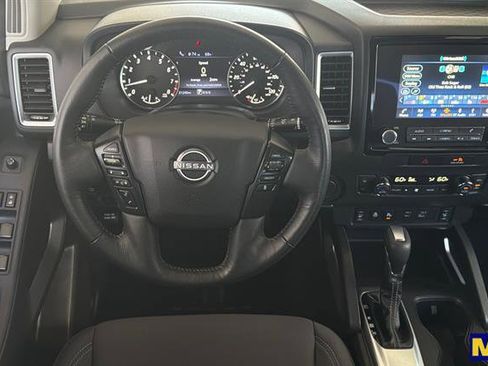 Used 2022 Nissan Frontier SV RWD image 16