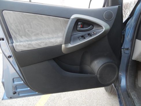 Used 2009 Toyota RAV4 2WD image 24